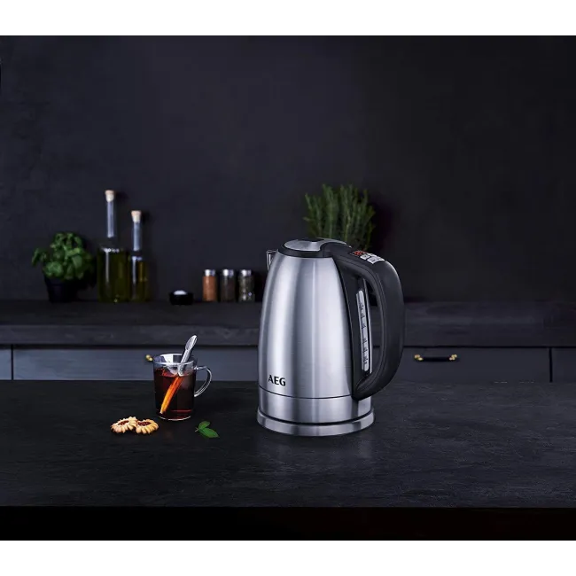 BOUILLOIRE ELECTRIQUE SERIE 7000 1.7L NOIR/INOX 2400W  AEG