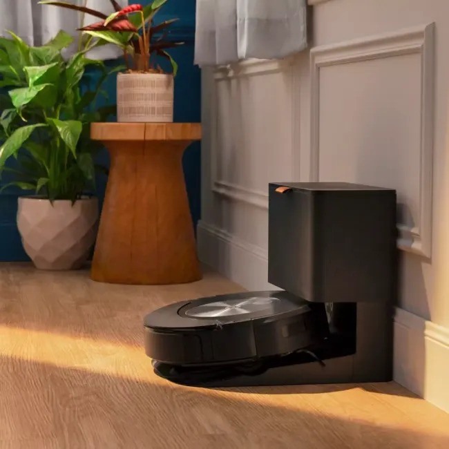 ROBOT ASPIRATEUR Roomba J7+ iRobot