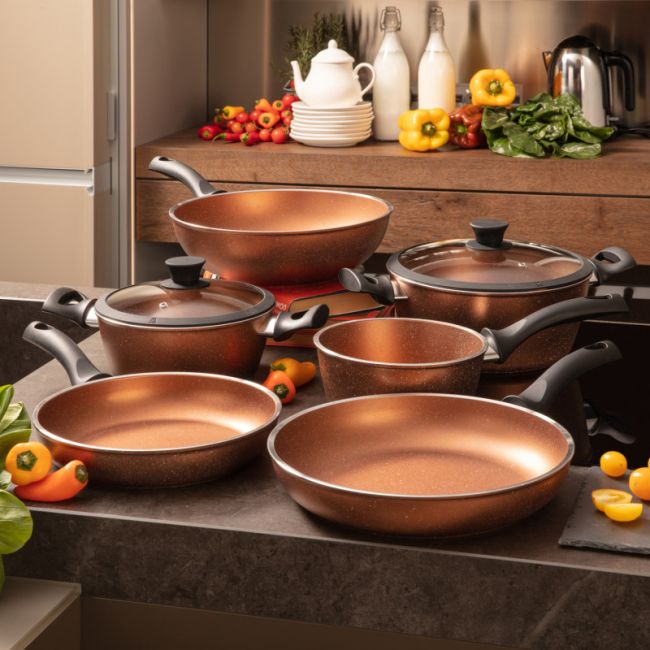 BATTERIE DE CUISINE 8 PCES FORGIA/BRONZE 8059976167134 TAURUS