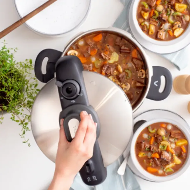 COCOTTE INOX 8L SECURE 5 COMPACT TEFAL