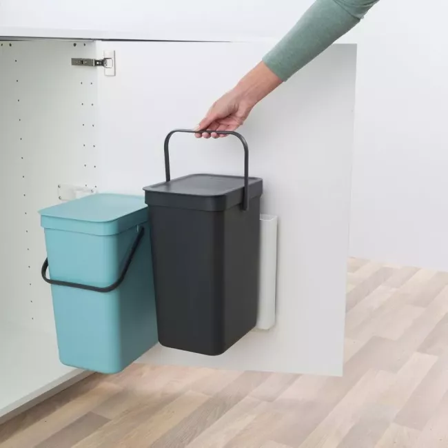 Poubelle Black et Bleu Gris Sort & Go 16 L avec fixation BRABANTIA